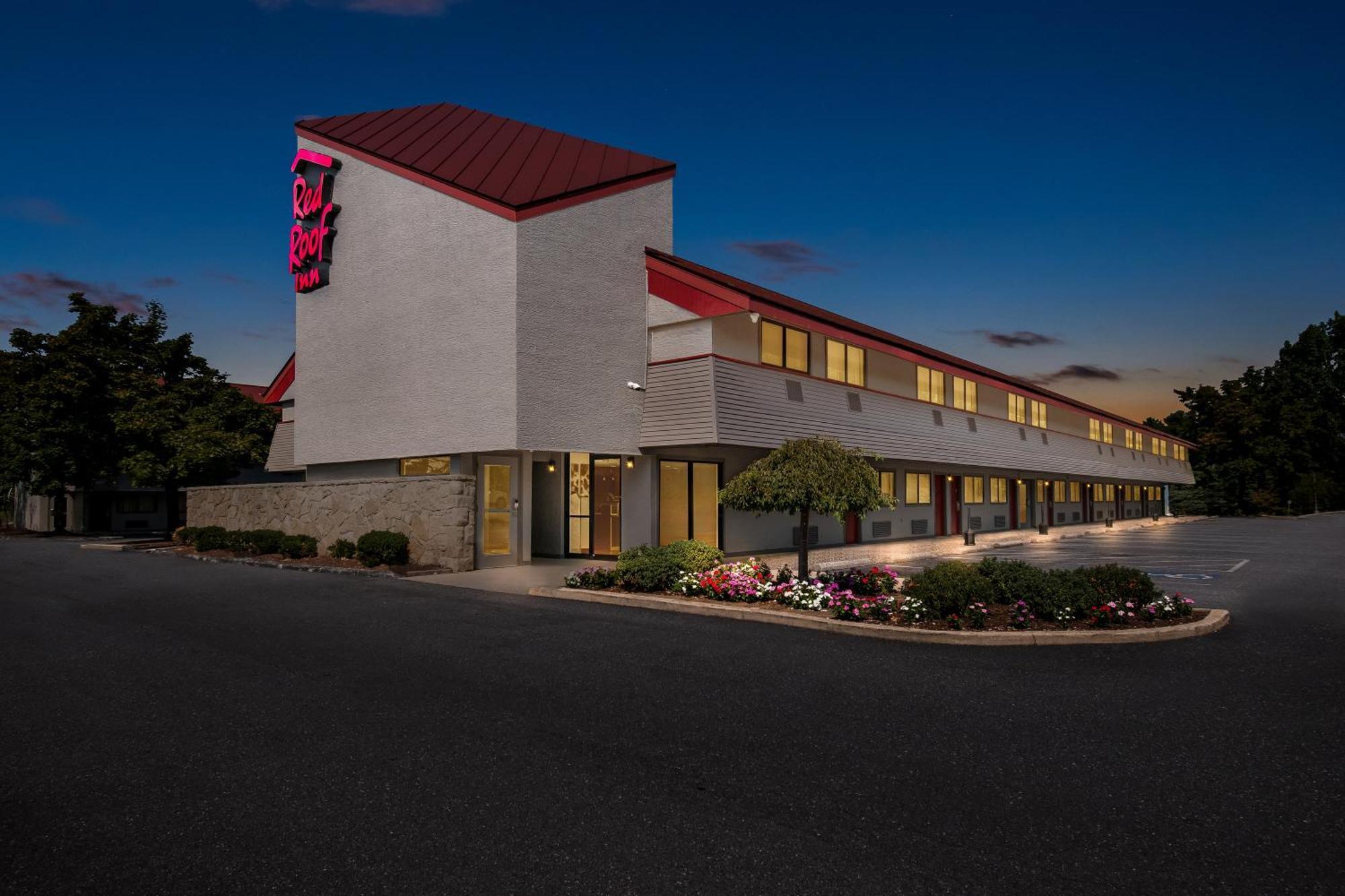 Red Roof Inn Harrisburg North Exterior photo