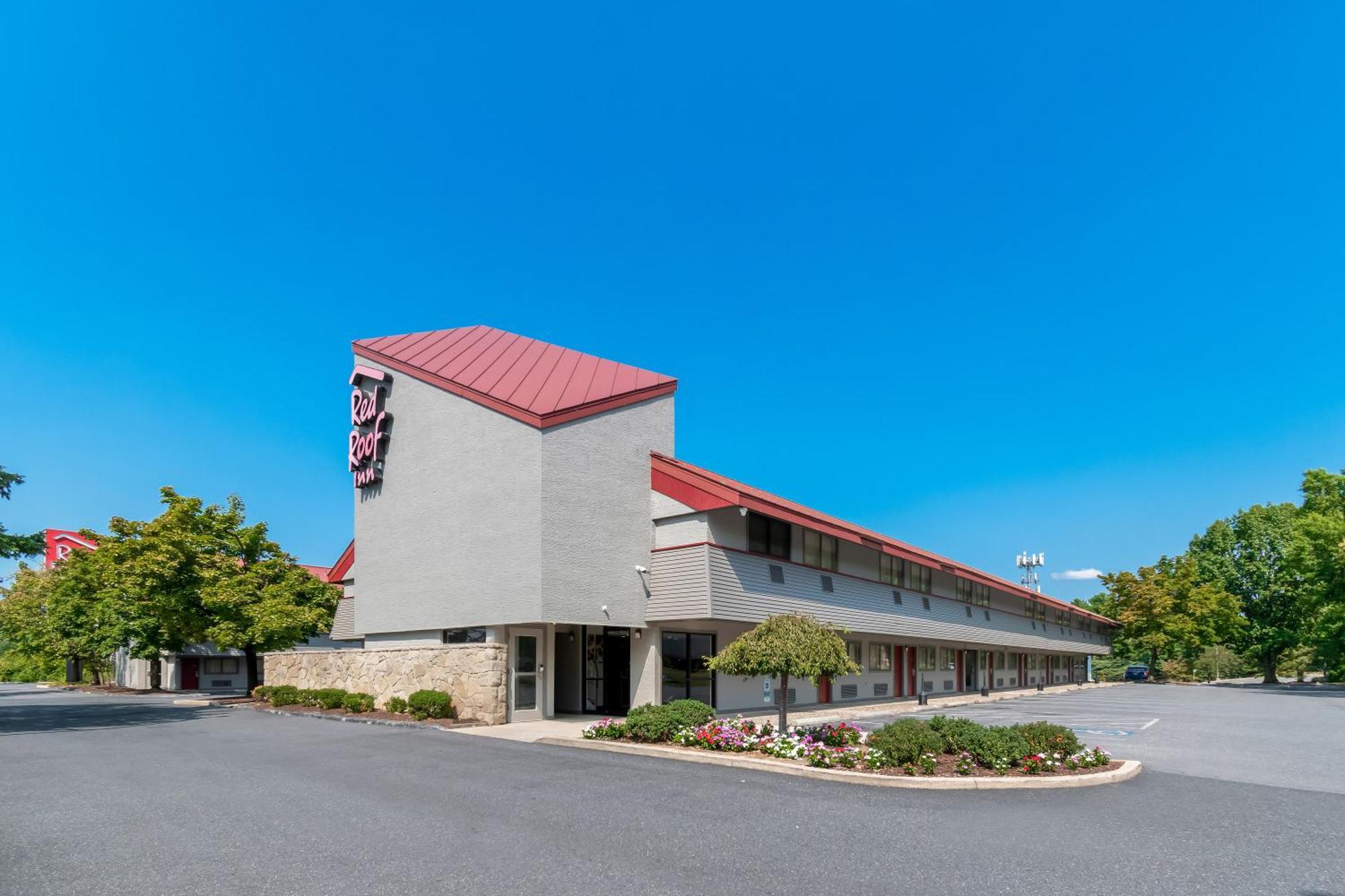 Red Roof Inn Harrisburg North Exterior photo